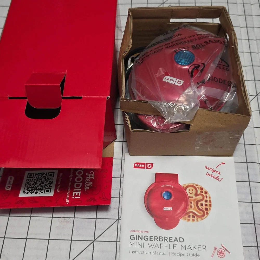 Compact Red Waffle Maker, Mini Gingerbread Man Maker, Dash, NIB